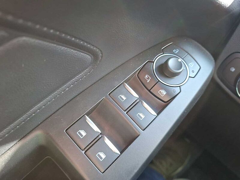 Ford Focus ST X Turnier Automatik Recaro AHK