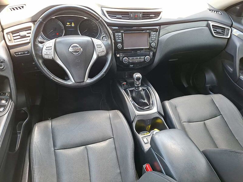 Nissan X-Trail Tekna 4x4 AHK 2000KG