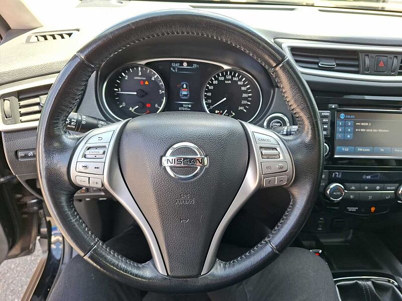Nissan X-Trail Tekna 4x4 AHK 2000KG