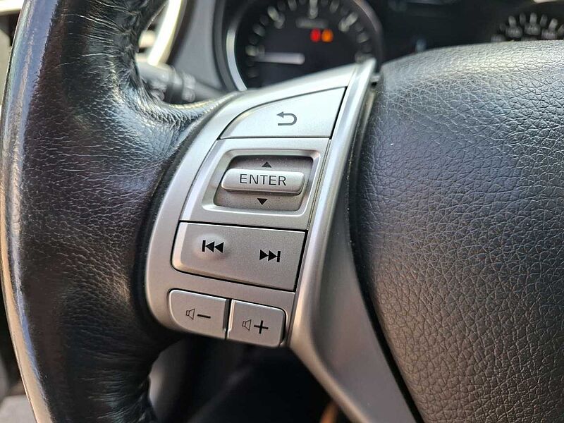 Nissan X-Trail Tekna 4x4 AHK 2000KG
