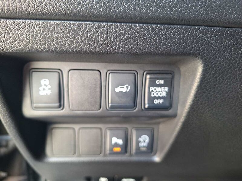 Nissan X-Trail Tekna 4x4 AHK 2000KG