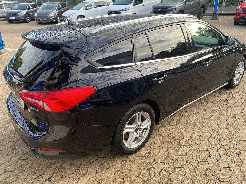 Ford Focus Cool&Connect Hybrid AHK
