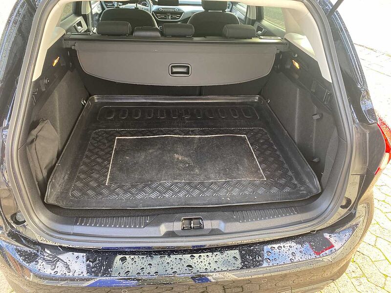 Ford Focus Cool&Connect Hybrid AHK