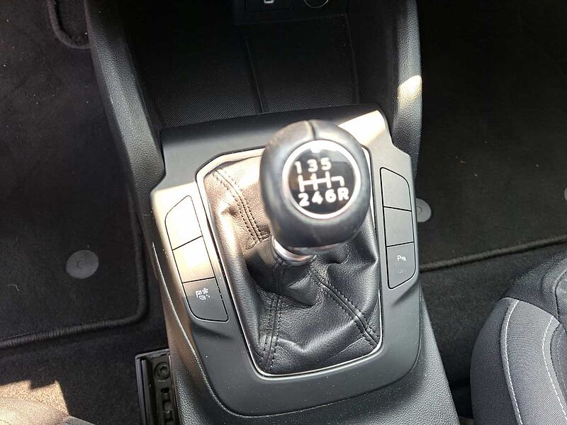 Ford Focus Cool & Connect