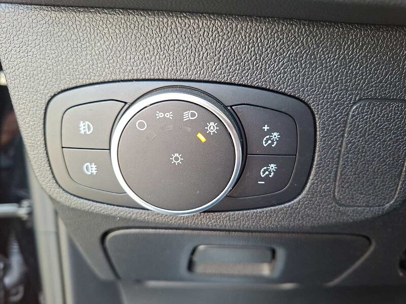 Ford Focus Cool & Connect