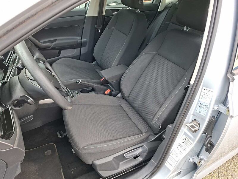 Volkswagen Polo VI 1.0 TSI Comfortline AHK RF-Cam.