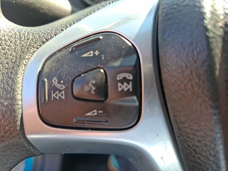 Ford Fiesta Trend 71 TKM KLima Bluetooth
