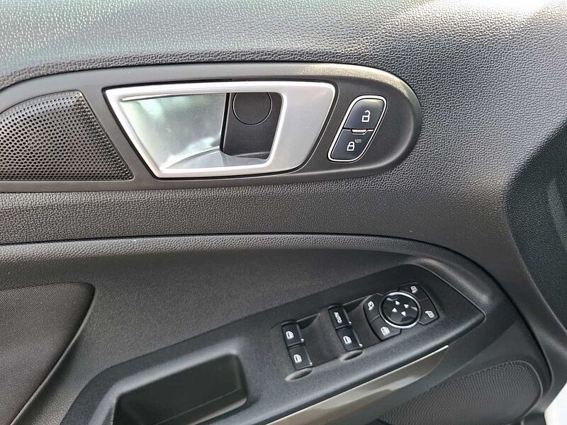 Ford ECOSPORT Cool & Connect /Winterpaket 1. Hdn.