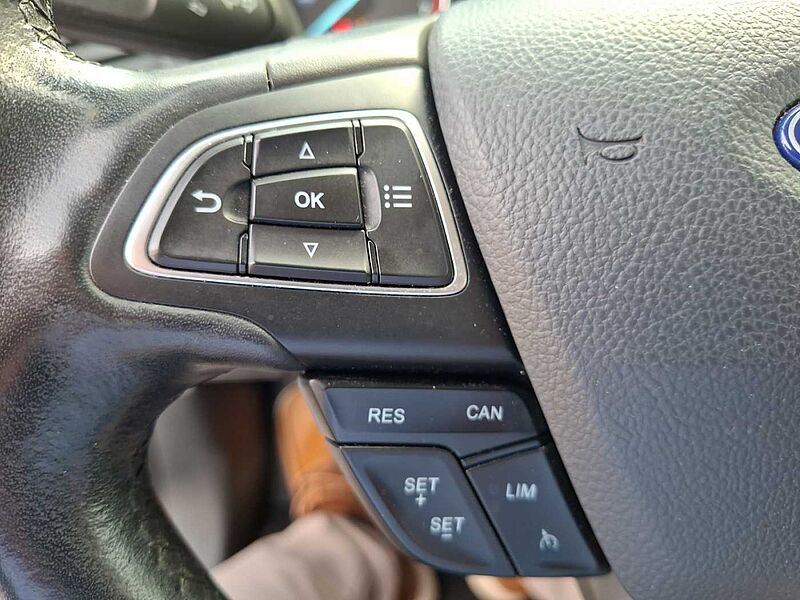 Ford ECOSPORT Cool & Connect /Winterpaket 1. Hdn.