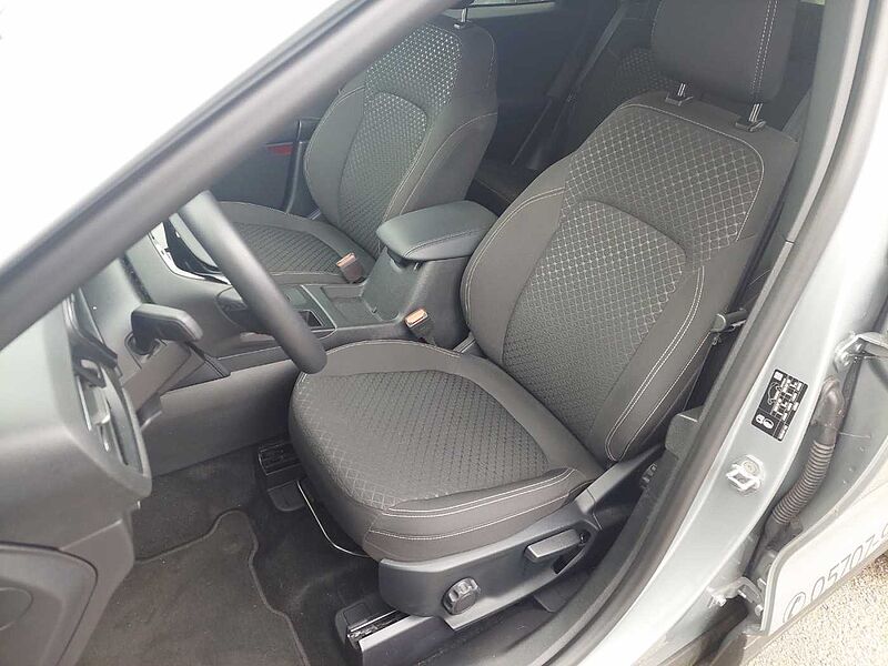 Ford Kuga 2.5 Hybrid FHEV Titanium Navi AHK