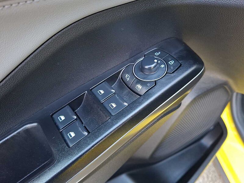 Ford Puma Gen-E Pano Winterpaket