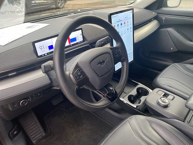 Ford Mustang MACH-E Extended Range Pano Technopak.