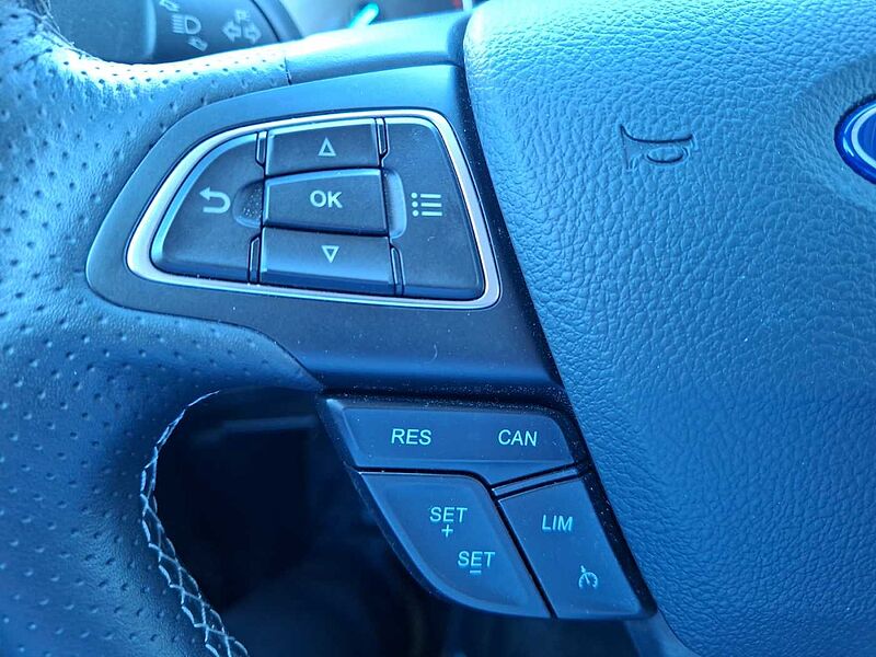 Ford EcoSport ST Line AHK 16 TKM