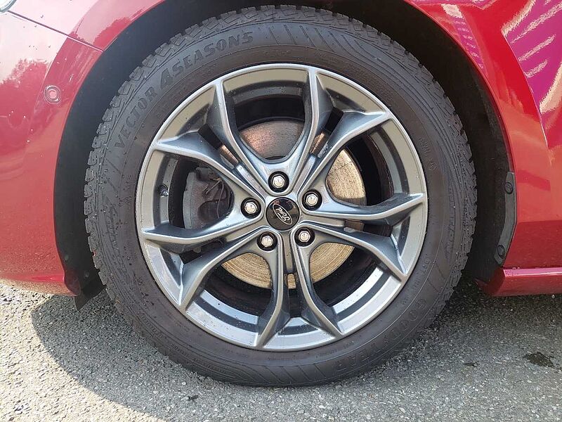 Ford Focus Turnier ST-LINE LED Navi 110kw AHK