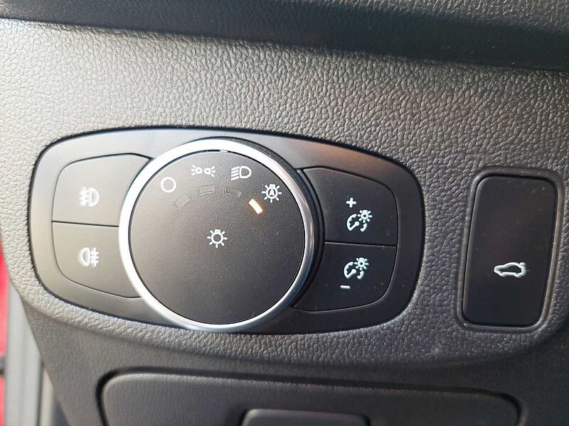 Ford Focus Turnier ST-LINE LED Navi 110kw AHK