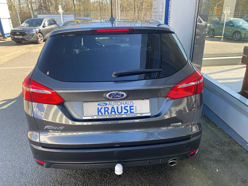 Ford Focus Titanium Navi  AHK 70TKM