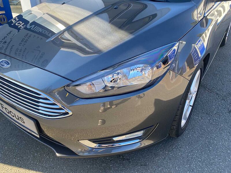 Ford Focus Titanium Navi  AHK 70TKM