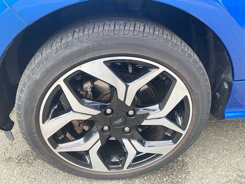 Ford EcoSport ST Line 36TKM Navi B&O WiPa