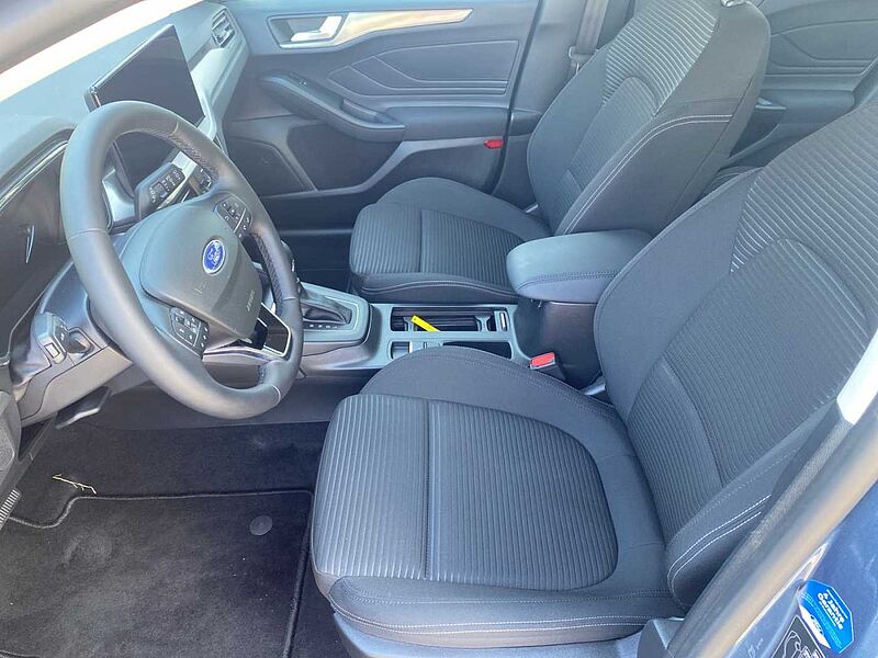 Ford Focus Titanium Hybrid Automatic 4TKM