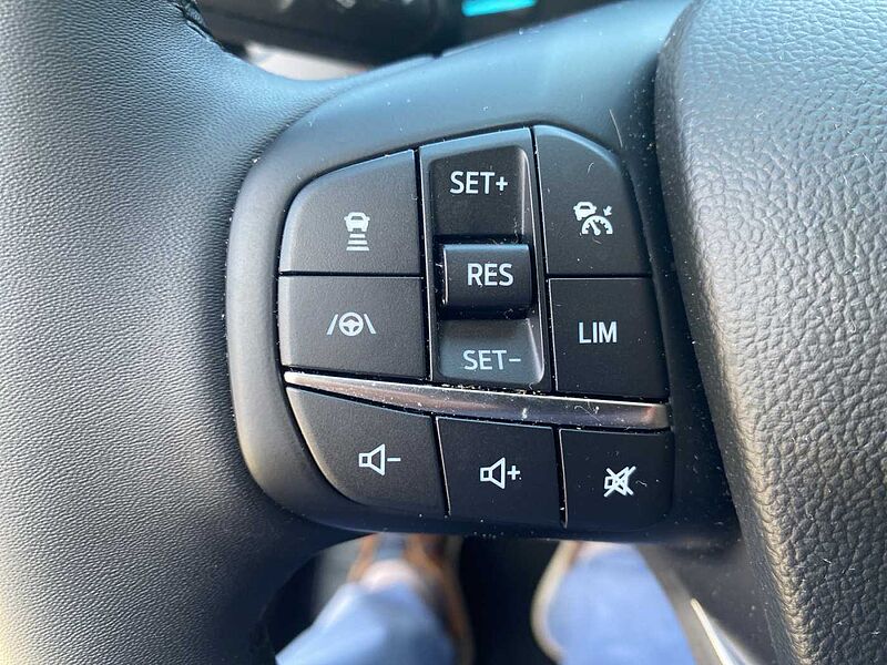 Ford Focus Titanium Hybrid Automatic 4TKM