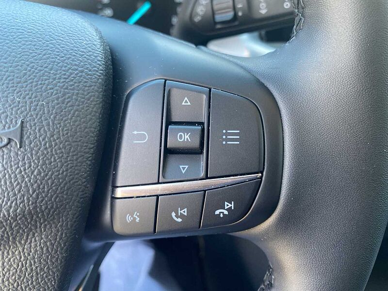 Ford Focus Titanium Hybrid Automatic 4TKM