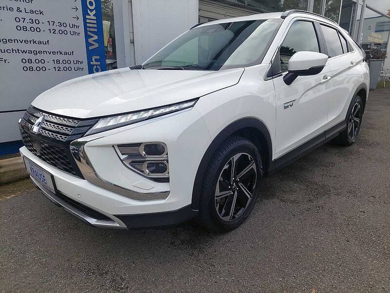 Mitsubishi Eclipse Cross Plug-in Hybrid 4x4 Plug-in Hybrid AHK 1. Hand