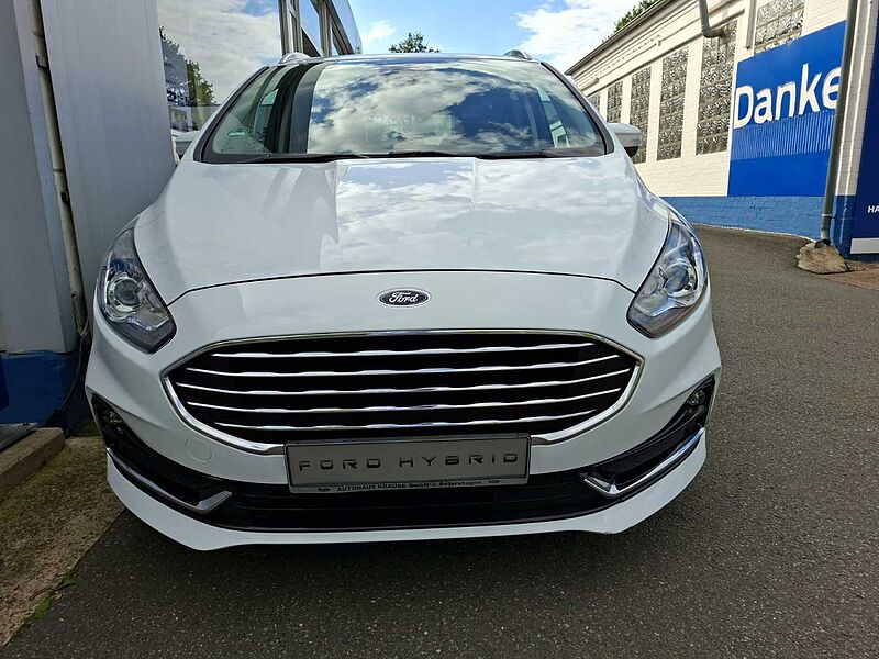 Ford S-MAX Titanium Hybrid AHK Navi WiPa 7 Sitzer