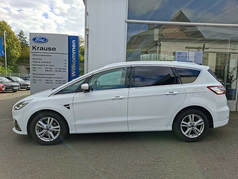 Ford S-MAX Titanium Hybrid AHK Navi WiPa 7 Sitzer