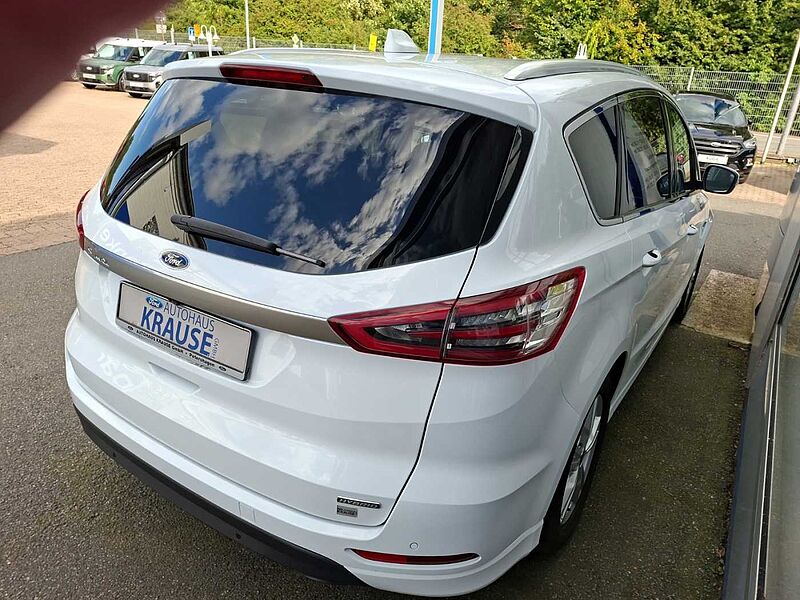 Ford S-MAX Titanium Hybrid AHK Navi WiPa 7 Sitzer