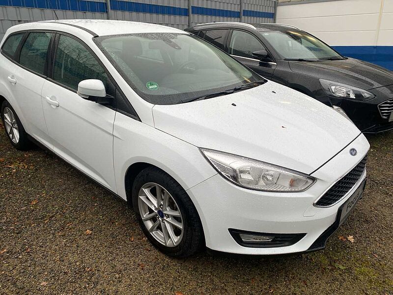 Ford Focus Turnier Business Klimaautom. LM