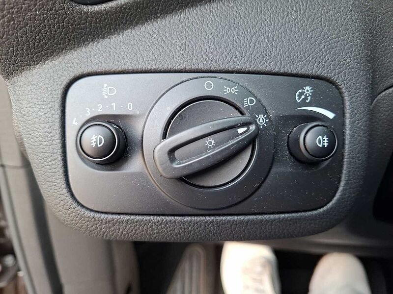 Ford Grand C-Max Titanium Navi WiPa 7 Sitze