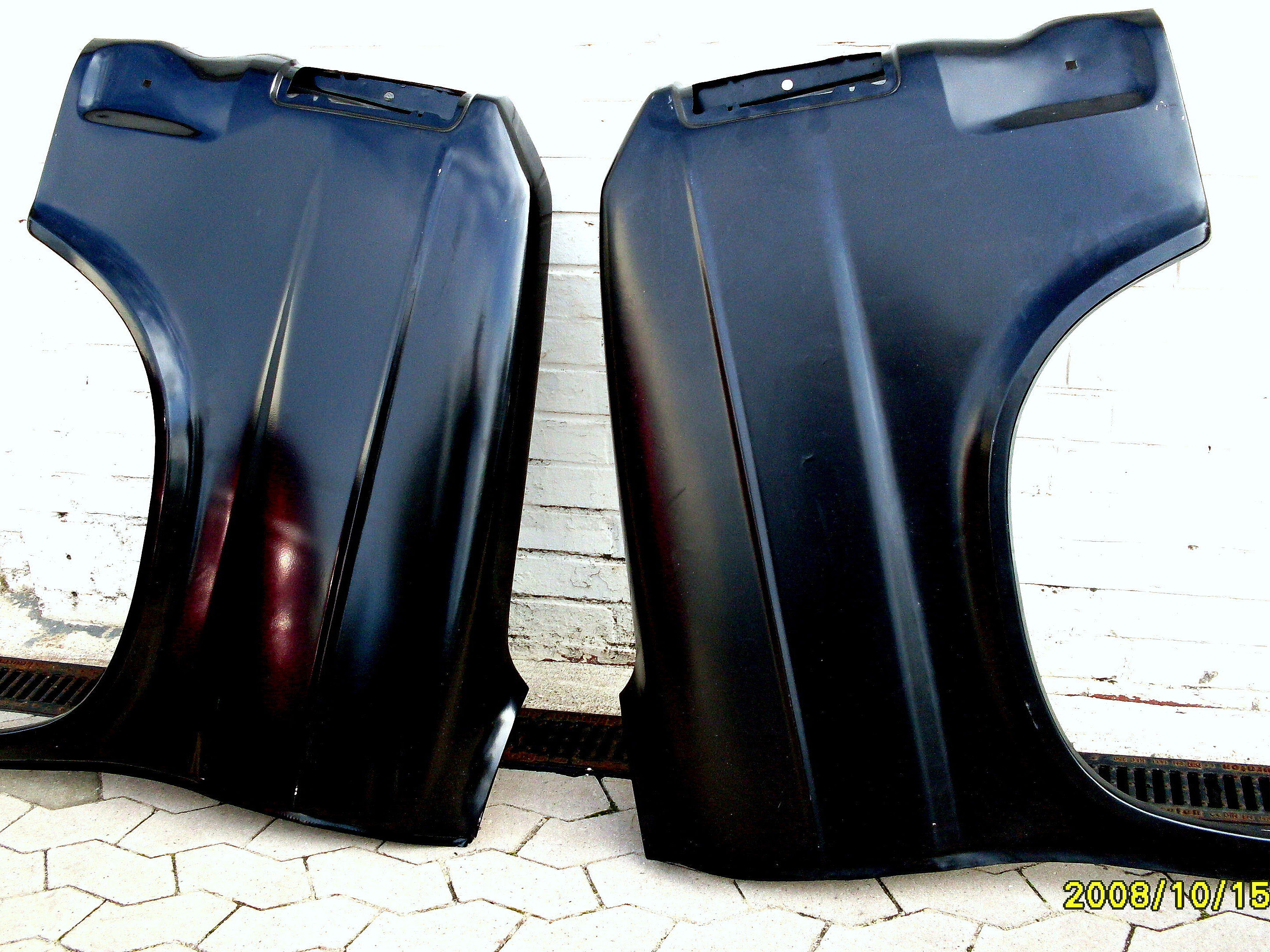 Vorderkotflügel für diverse Modelle error_file_does_not_exist